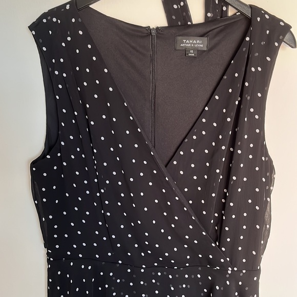 TAHARI ARTHUR S. LEVINE dress polka dot with lining and a zipper at the back - Picture 2 of 5
